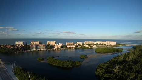 imágenes aéreas de la costa en el sur de florida