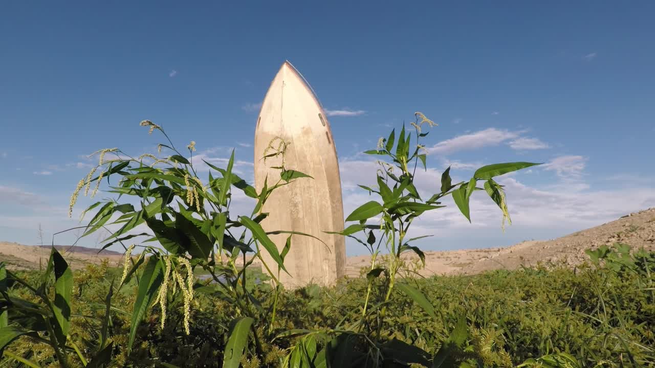 레이크 미드에서 가라앉은 쾌속정