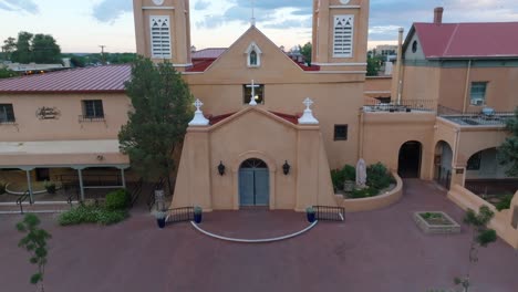 san felipe de neri catholic church in old town albuquerque, new mexico