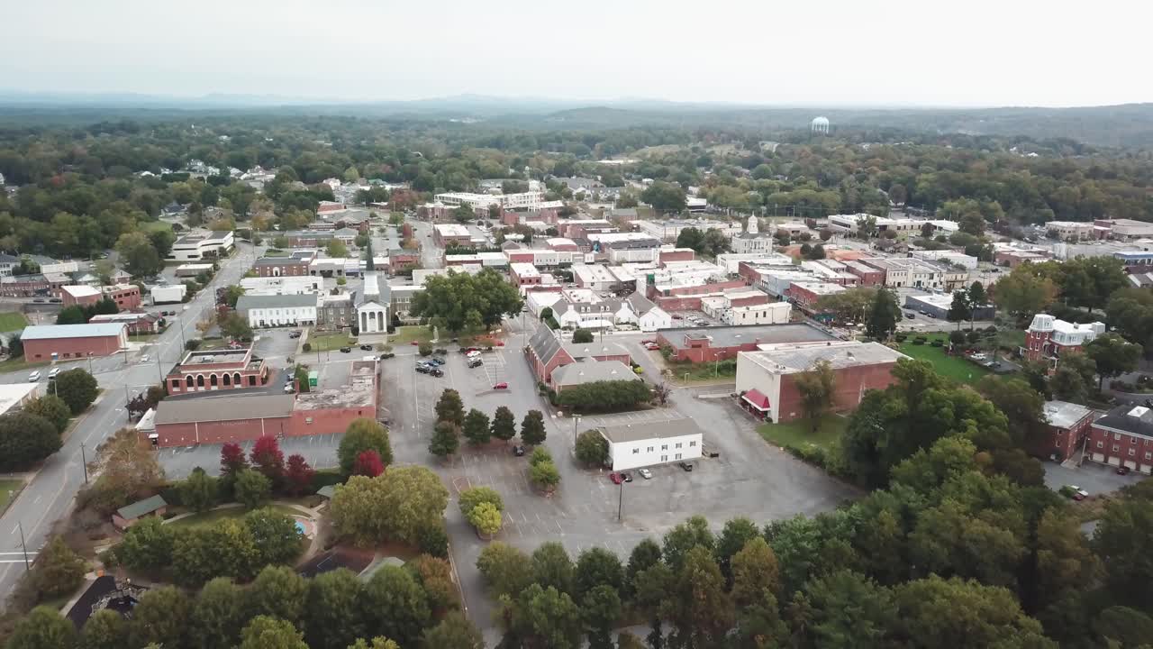 alto aéreo sobre morganton nc, morganton carolina del norte