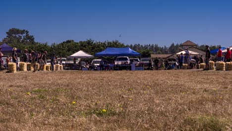 torneo de herradura durante un evento de otoño