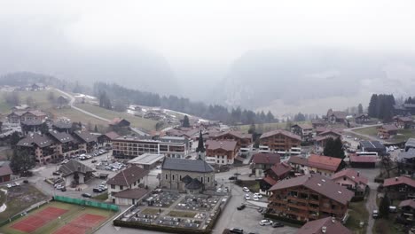 Friedhof-Hinter-Der-Kathedrale-In-Der-Bergstadt