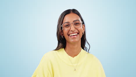 Optometría,-Sonrisa-Y-Rostro-De-Mujer-En-Estudio