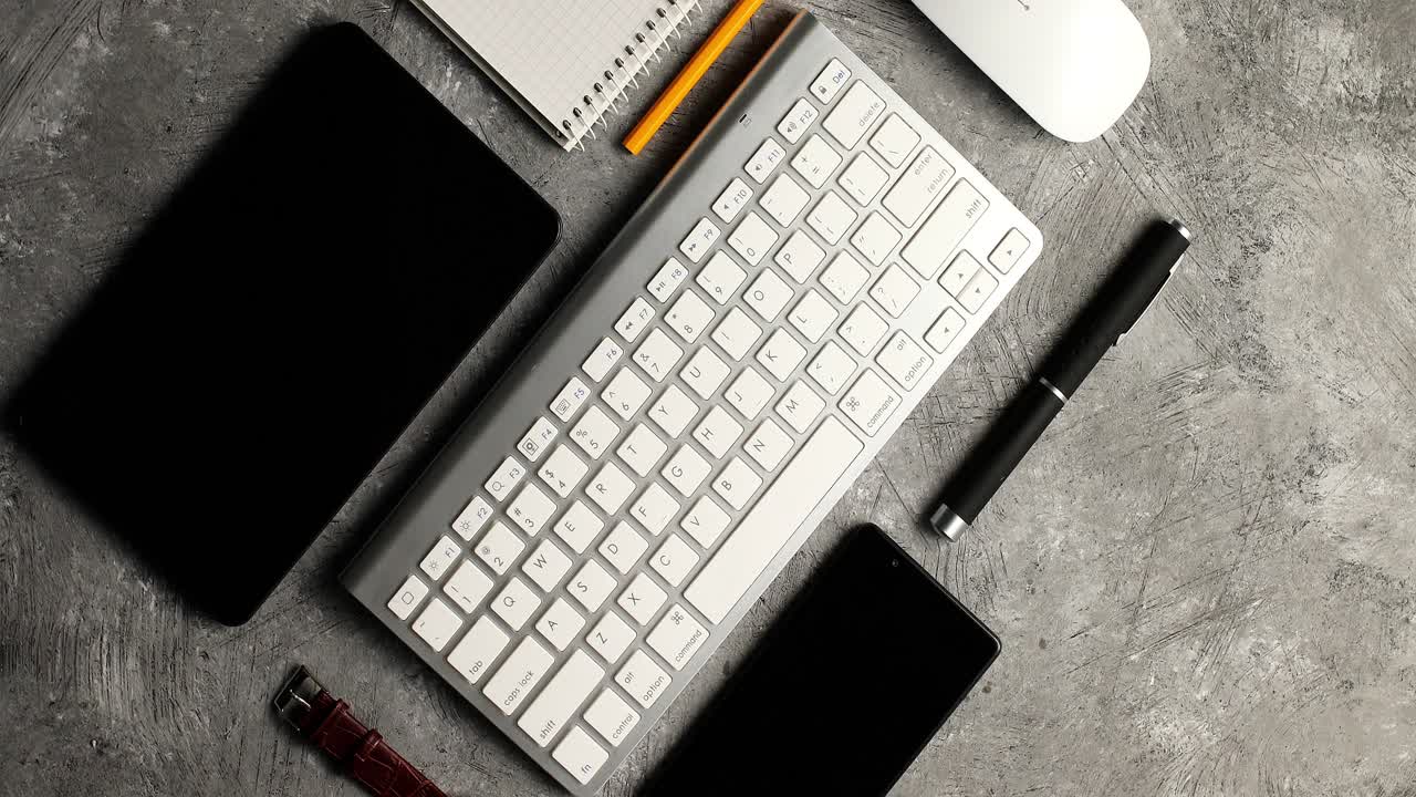 Composition of gadgets and accessories