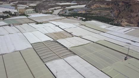 Luftpanoramaaufnahme-Eines-Gewächshauslandes-In-Almeria,-Spanien