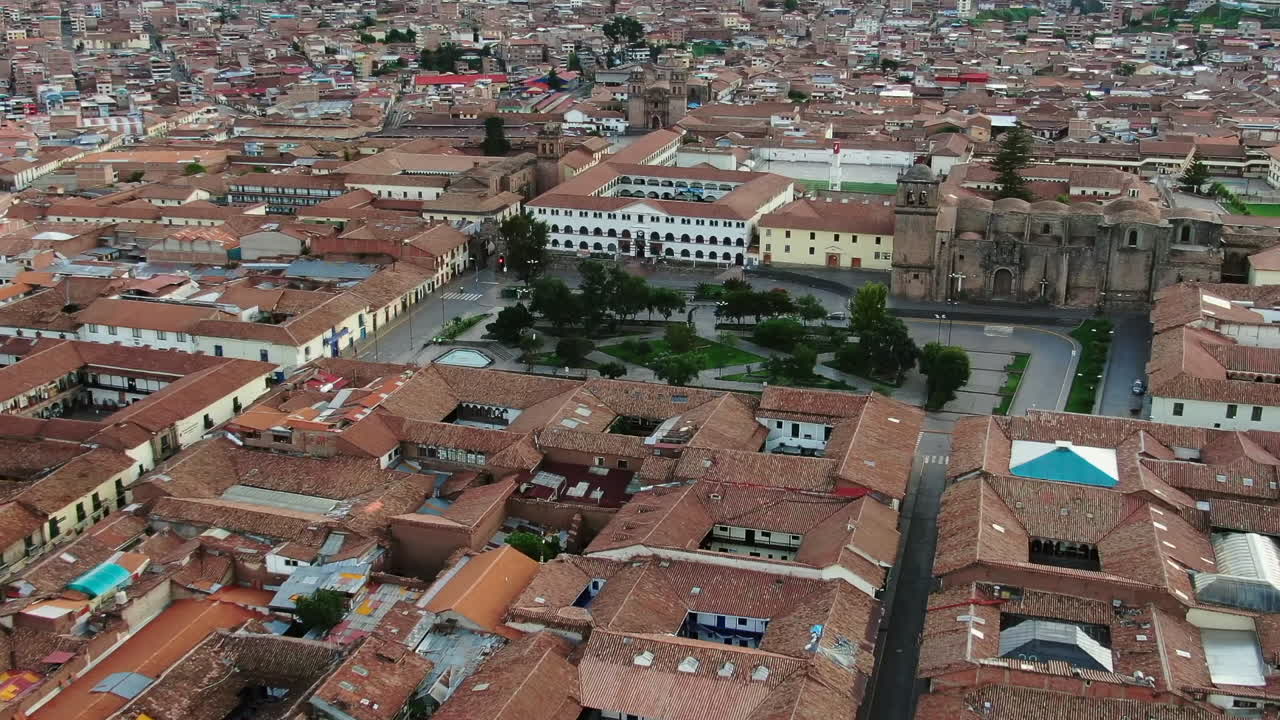 iglesia y convento de la plaza de san francisco museo en cusco, peru