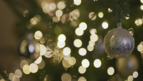 hermoso bokeh de las luces de navidad