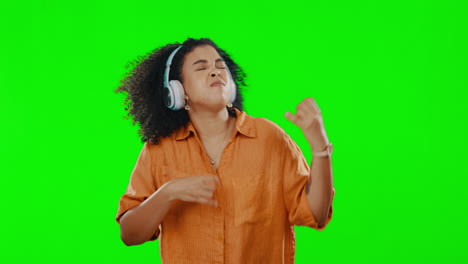 Black-woman-on-green-screen