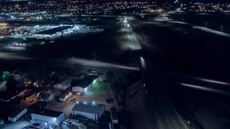 Un-Hiperlapso-De-Drones-En-Un-Intercambio-En-Greeley,-Colorado,-En-Enero-De-2019.