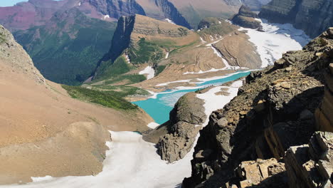 Beautiful-view-of-sun-shining-bright-through-snow-capped-mountains