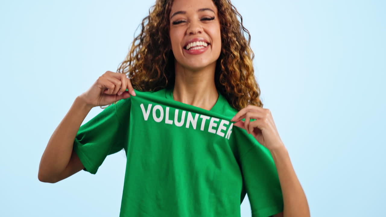 mujer, apoyo y señalando en el estudio como