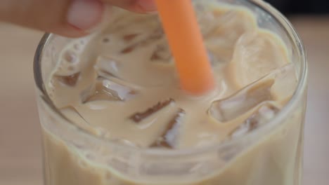 iced tea with straw