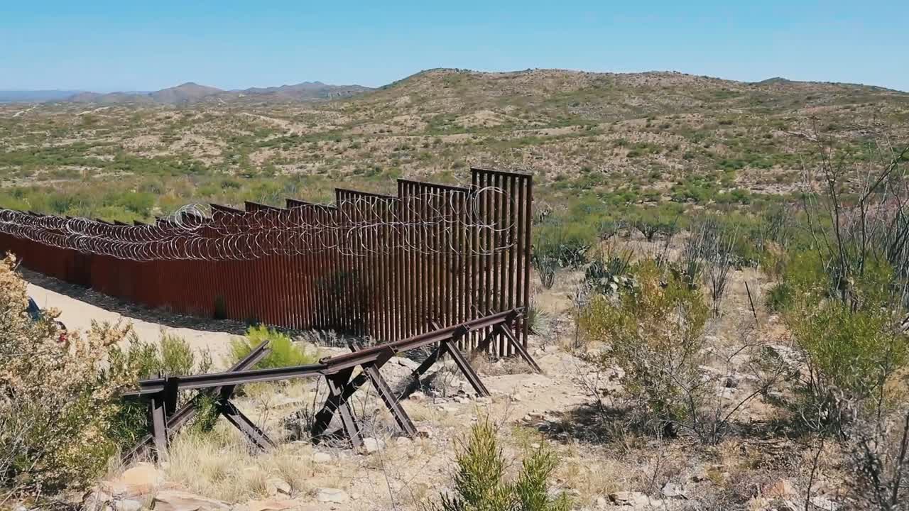 la valla fronteriza mexicano-americana en sasabe arizona 2019