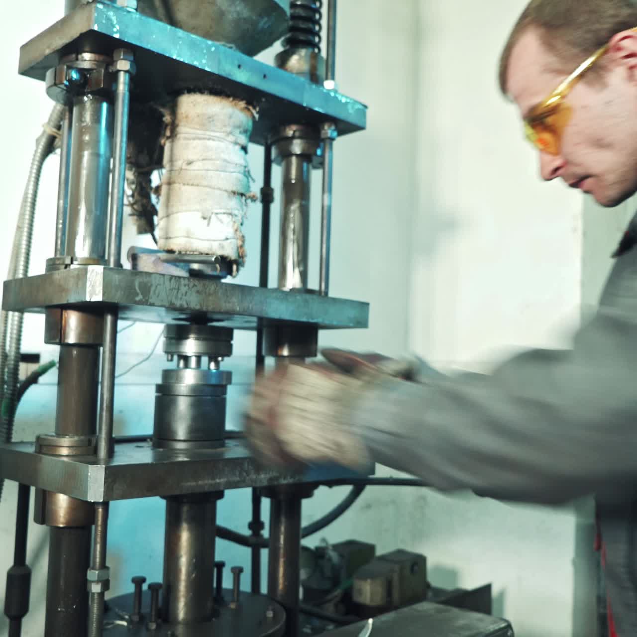 Hydraulic press heavy machine