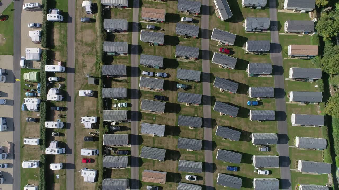 캐러밴 휴가용 주택 공원의 하향식 공중
