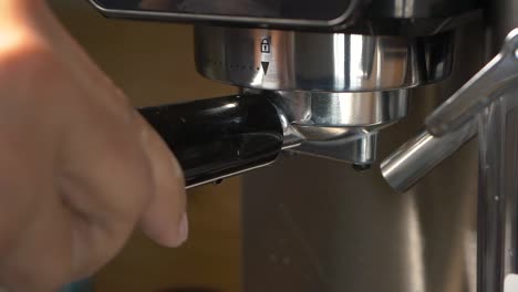 hacer espresso