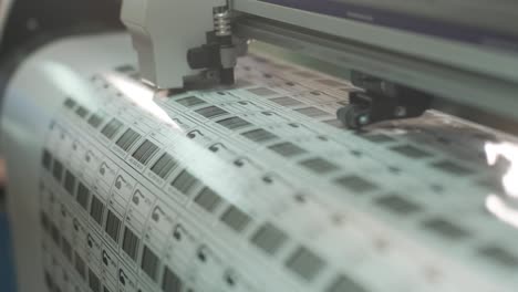 polygraphy, laser cutting of sheets