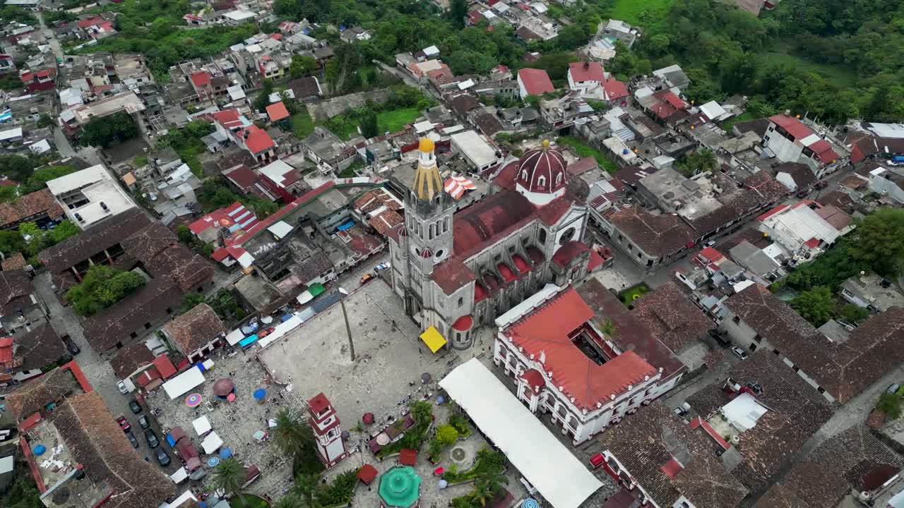Above the Town: A Drone's Exploration of Cuetzalan's Church and Iconic Buildings