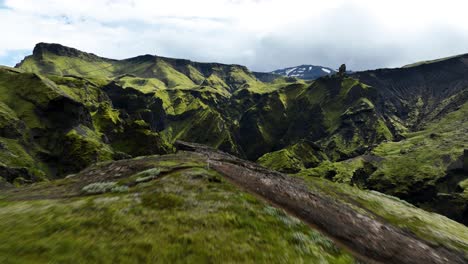 fimmvörðuháls trail and the nature around, iceland
