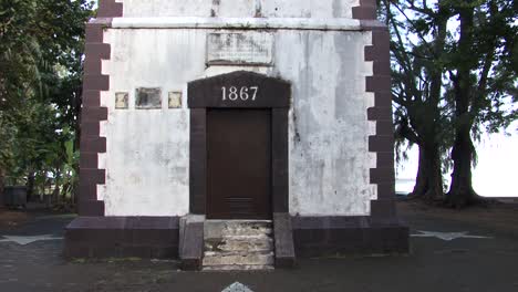 El-Punto-Venus-Y-Su-Faro-En-Papeete,-Tahiti