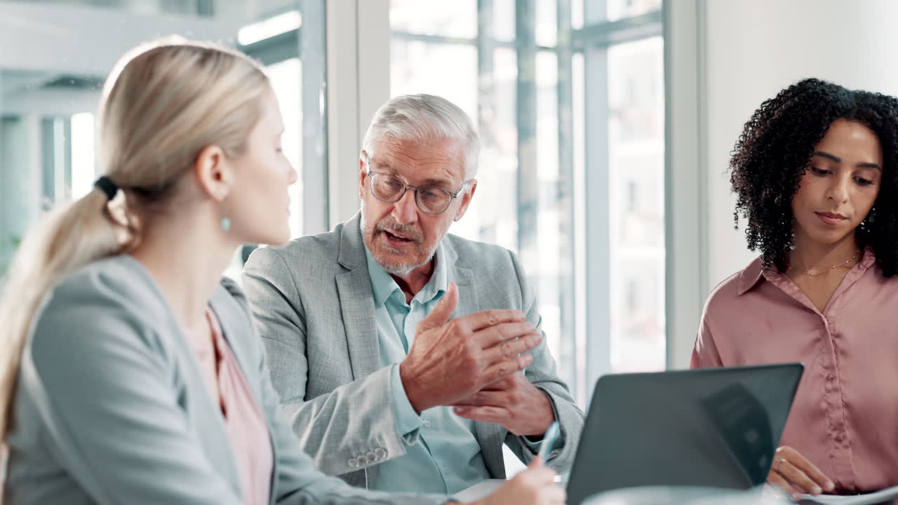 비즈니스 팀 회의