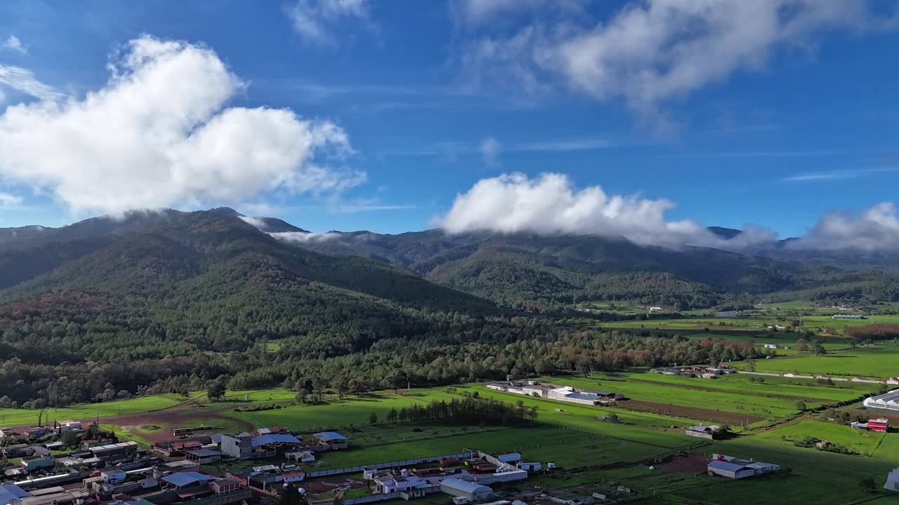 Majestic Mountains Hyperlapse: Chignahuapan, Mexico