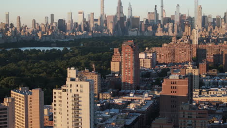 tomado en el extremo norte del parque mirando hacia el sur hacia el centro de manhattan.