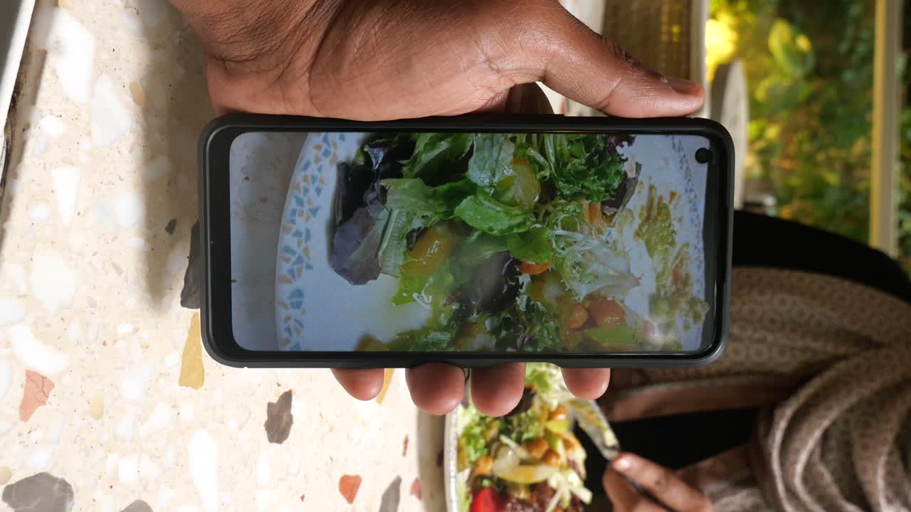 ensalada en un plato