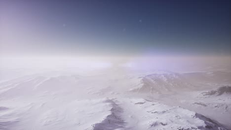 terreno cubierto de nieve