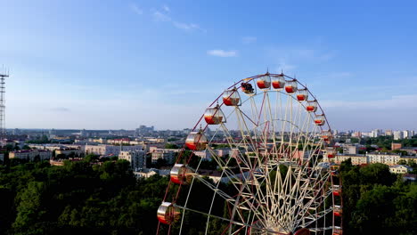 Aerial-view-of-ferris-wheel