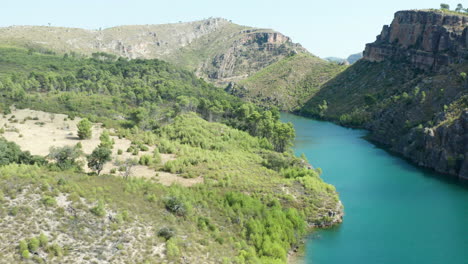 High-angle-view-over-Lago-De-Bolarque,-Guadalajara-Spain