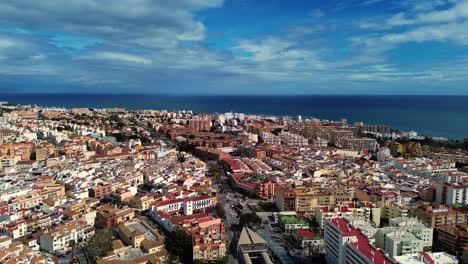 Benalmadena-Stadt-Südspanien-Luftdrohne-Alboran-Meer-Mittelmeer