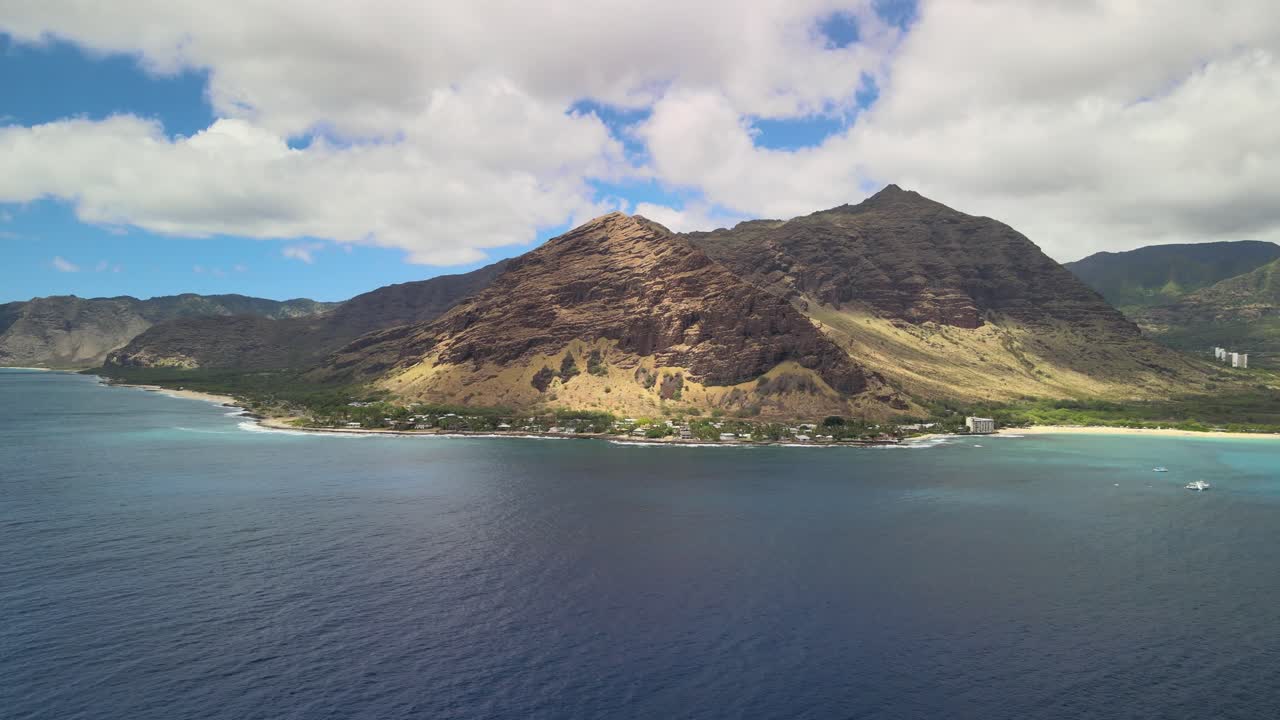 파란색 오치와 함께 시계 방향으로 팬