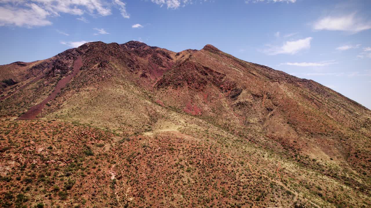 los picos variados en el parque estatal franklin mountain en el paso, texas