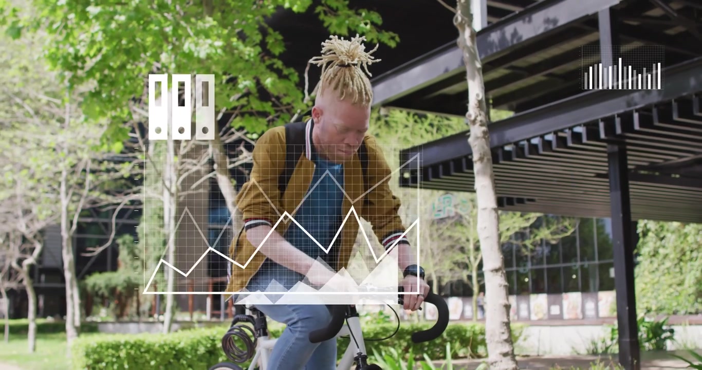 Ciclista uomo che pedala su un sentiero, icona del dispositivo che appare e sovrappone grafici di dati di corsa che tracciano le statistiche