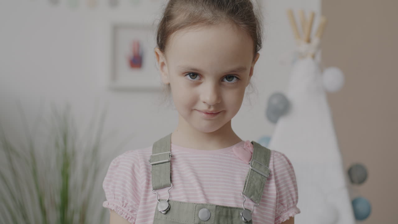 портрет молодой девушки