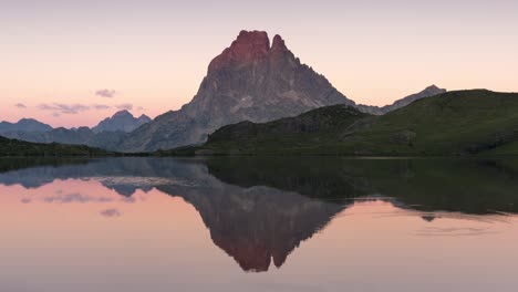 sunset at lac gentau, french pyrenees