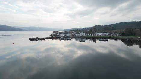 Scottish Landscape: Inveraray on Loch Fyne