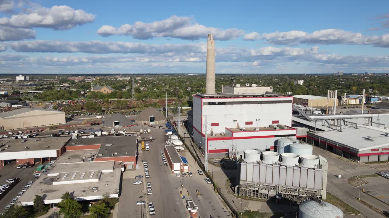 la planta incineradora de basura de detroit, programada para su demolición en 2023, vista aérea de drones