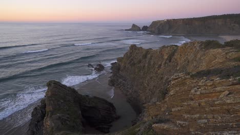 Playa-Praia-De-Odeceixe-En-Costa-Vicentina-Al-Atardecer,-Portugal