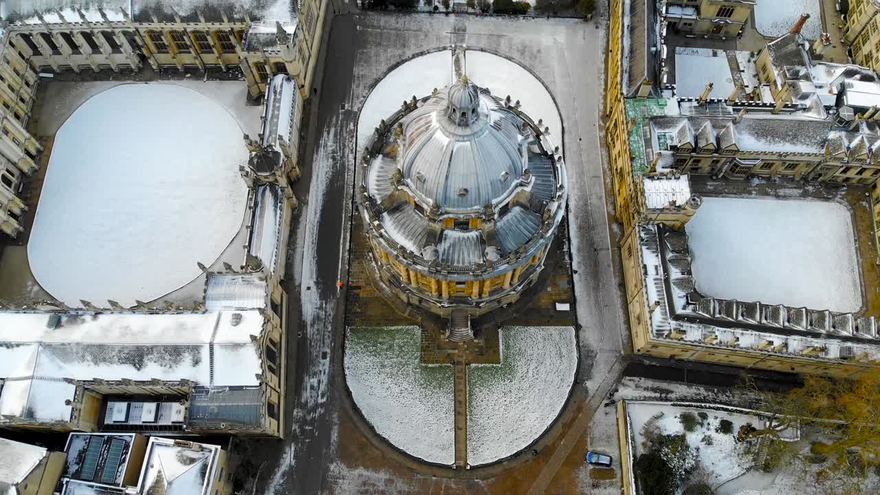 Oxford şehir merkezinin havadan görünümü, Birleşik Krallık.