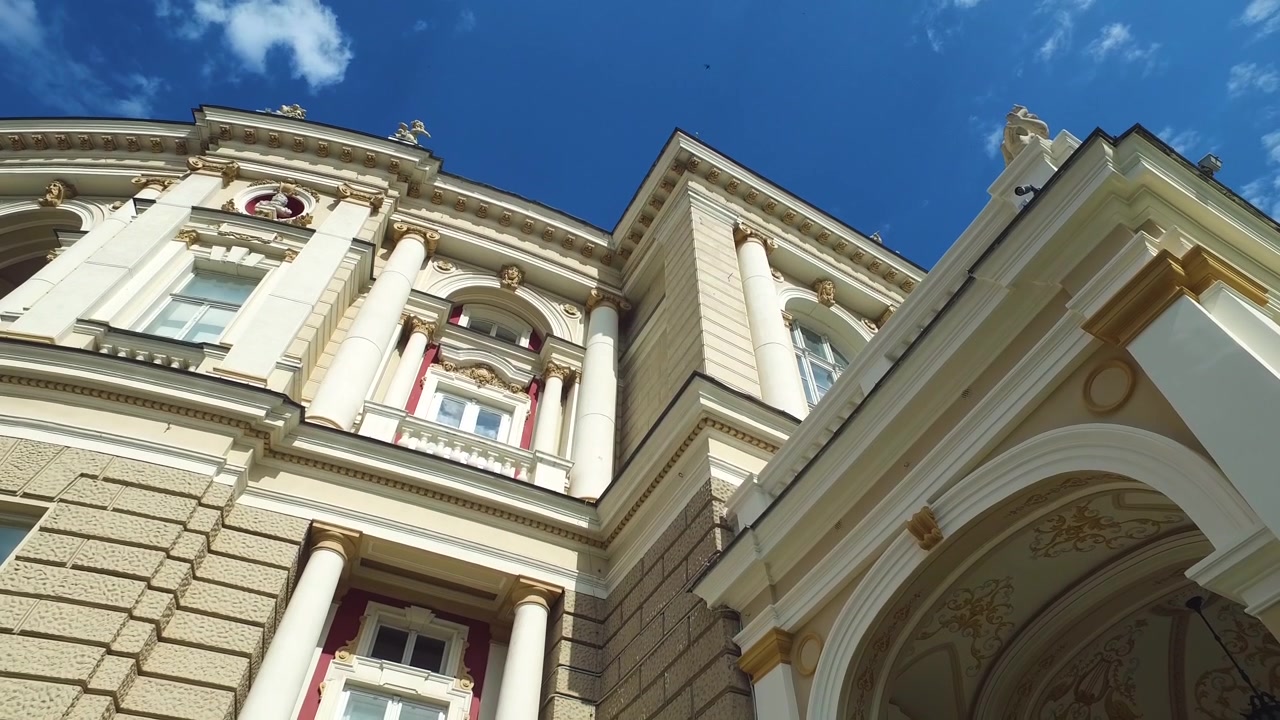 Odessa nasjonale akademiske opera- og balletteater, bygningens eksteriør, Ukraina.