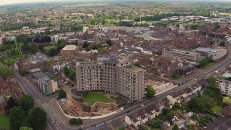 antena gv de la ciudad de ashford ubicada en el weald de kent, reino unido