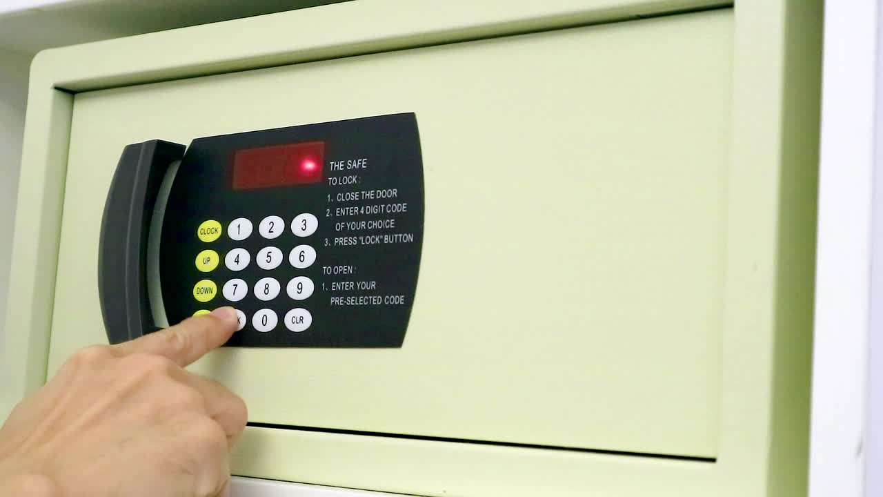 инструкция - как пользоваться гостиничным сейфом