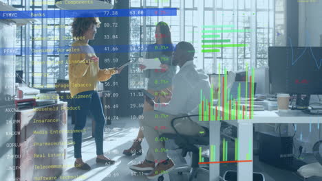 Animación-Del-Procesamiento-De-Datos-Financieros-Sobre-Diversos-Empresarios-En-El-Cargo