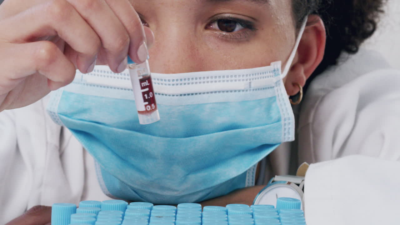 이 직업에서는 조심스러운 눈을 가져야 합니다.