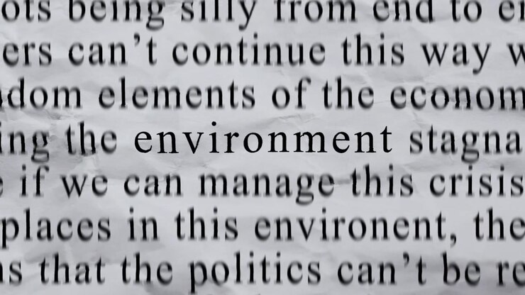 Texto "ENVIRONMENT" en el centro con escritura stop-motion de texto rápido y enérgico, desplazándose rápidamente sobre papel con textura arrugada. Animación estilo recortes de periódico.