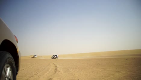conducción en el desierto