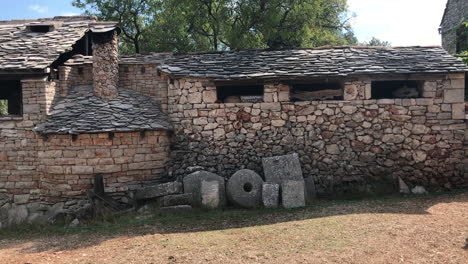 Video-of-an-old-house-in-Humac,-on-the-island-of-Hvar,-Croatia