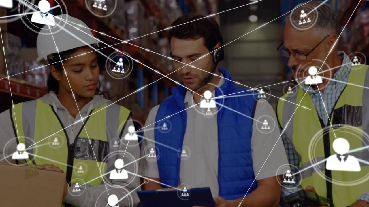 Lavorare insieme in un magazzino può aiutare a semplificare i compiti e renderli più efficienti.